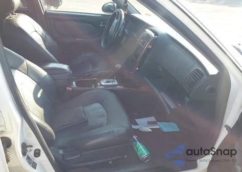 2002 Hyundai Sonata Gls/Lx from USA, damaged, VIN KMHWF35H62A699782